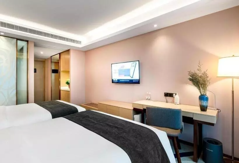 Lavande Hotel Zunyi Times Tianjie