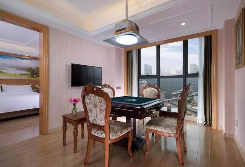 Vienna Hotel Chongqing West Station Southwesten Hospital