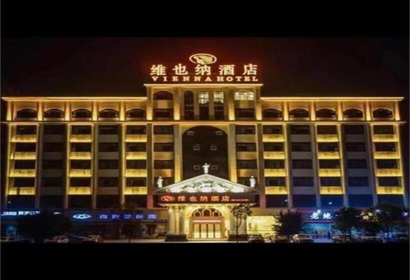 Vienna Hotel Ganzhou Economic Development Zone 1st Hospital West High Speed Railway Station