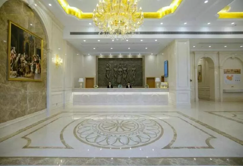Vienna Hotel Ganzhou Economic Development Zone 1st Hospital West High Speed Railway Station
