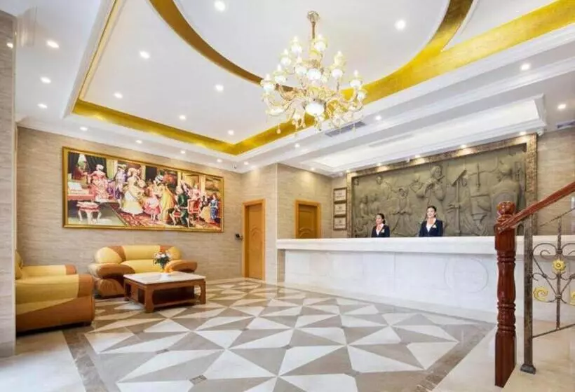 Vienna Hotel Guangdong Huidong Herung Pedestrian Street