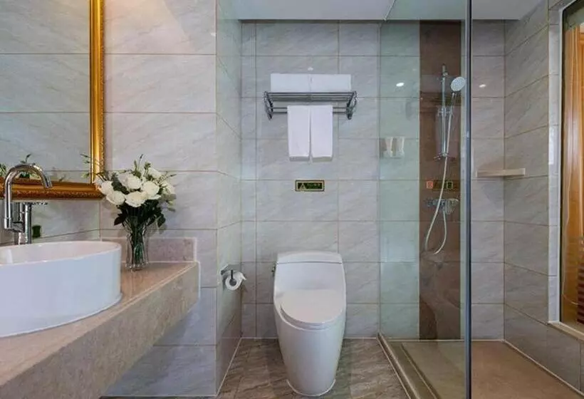 Vienna Hotel Jiangxi Jiujiang Gongqingcheng High Speed Railway Station