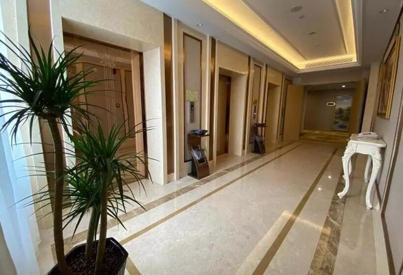 Vienna Hotel Jiangxi Yongxin Shizheng Square