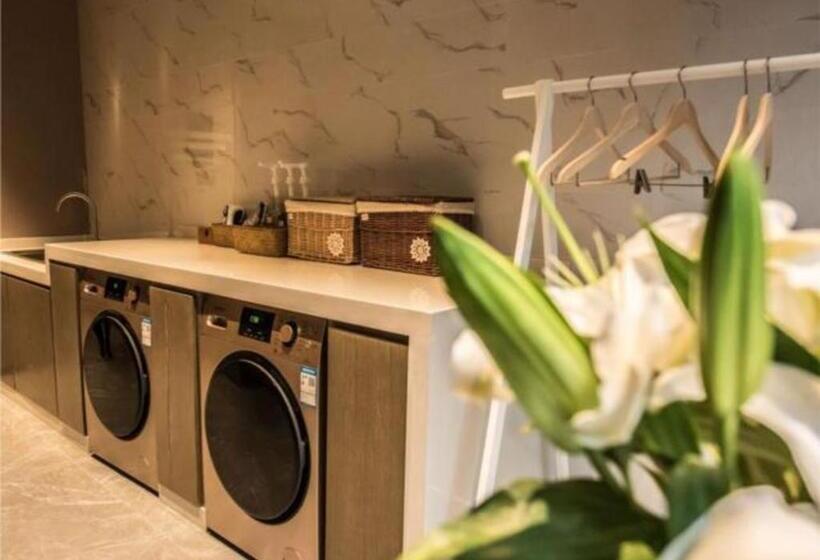 Echarm Plus Hotel Chongqing Shapingba High Speed Railway Station Ciqikou