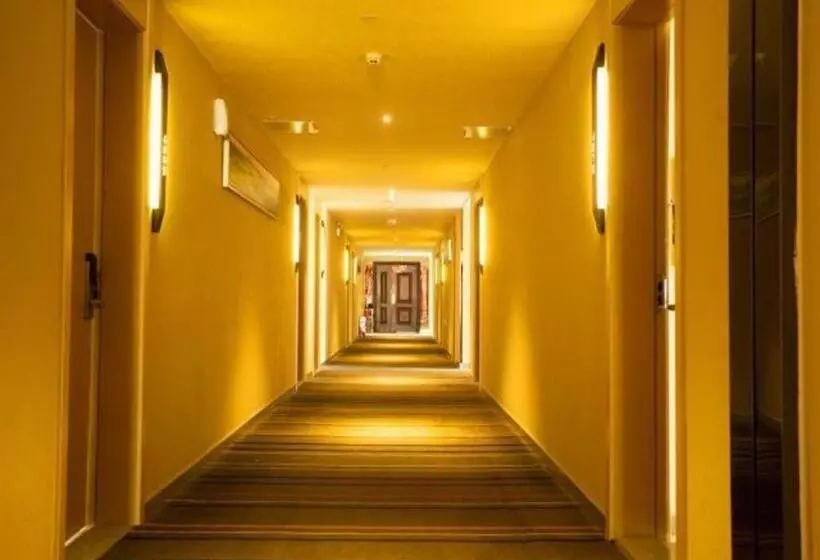 Hotelli City Comfort Inn Huanggang Macheng Dujuan Huafu