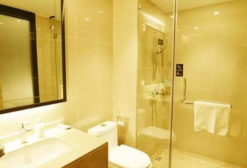 Hotelli City Comfort Inn Ledong Bus Station