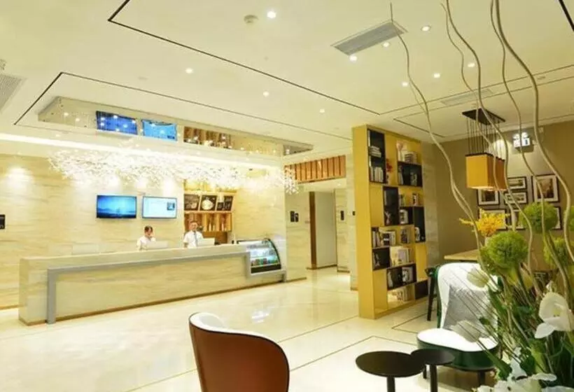 Hotelli City Comfort Inn Ledong Bus Station