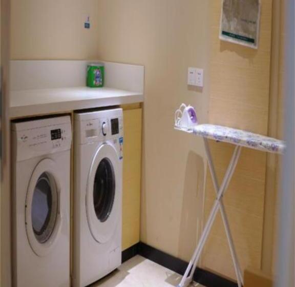 호텔 City Comfort Inn Liuzhou Luzhai Walking Street