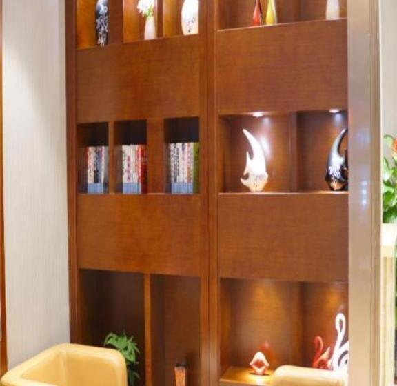 호텔 City Comfort Inn Liuzhou Luzhai Walking Street