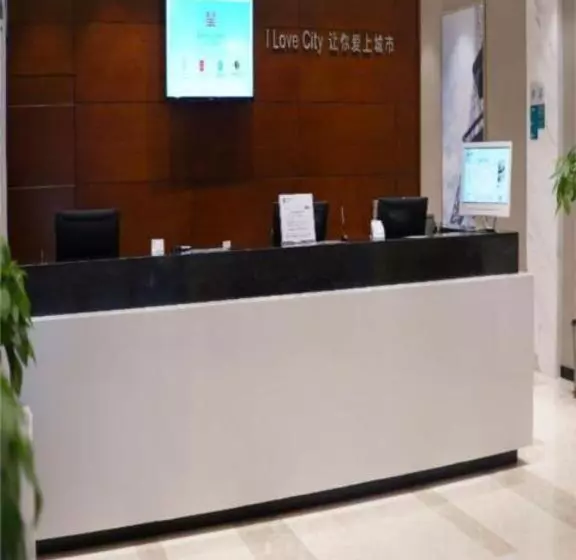 Hotelli City Comfort Inn Liuzhou Luzhai Walking Street