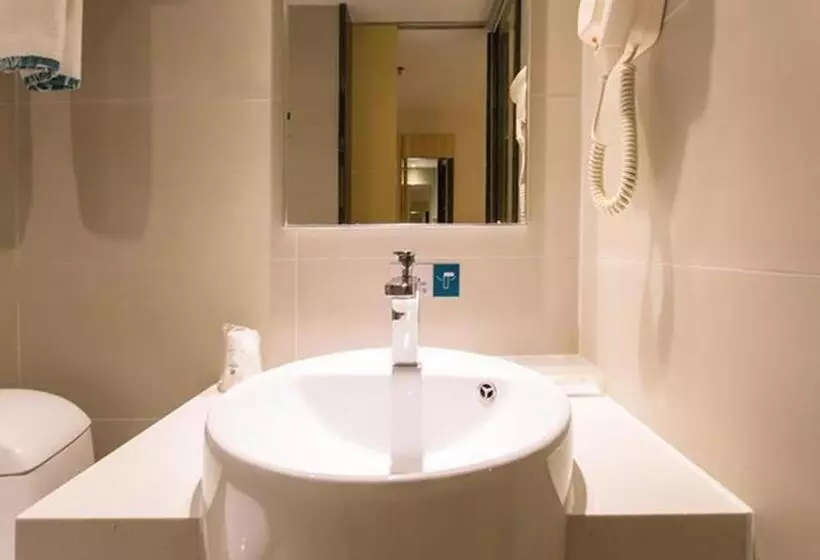 ホテル City Comfort Inn Qinzhou South Bus Station