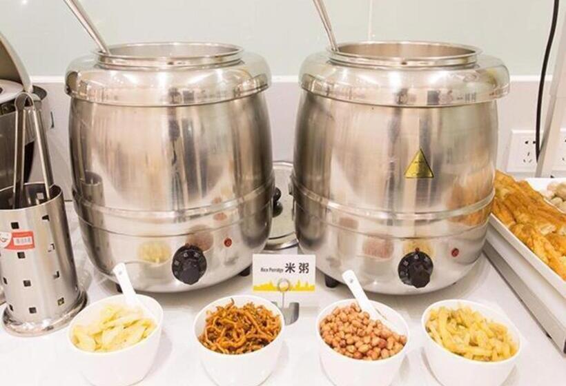 호텔 City Comfort Inn Qinzhou South Bus Station