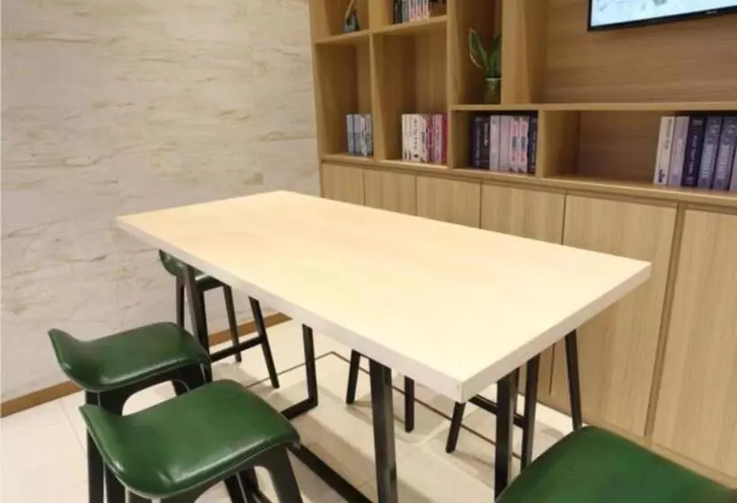 Hotelli City Comfort Inn Shaoyang Xinning