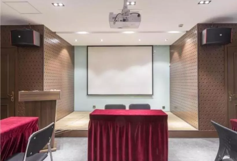 ホテル City Comfort Inn Shijiazhuang High Speed Railway Station Dong Feng Road