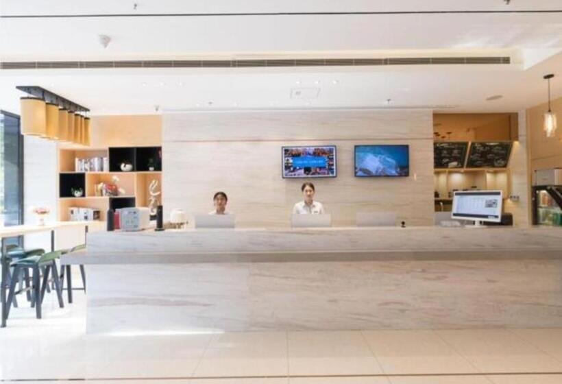 Отель City Comfort Inn Shijiazhuang High Speed Railway Station Dong Feng Road