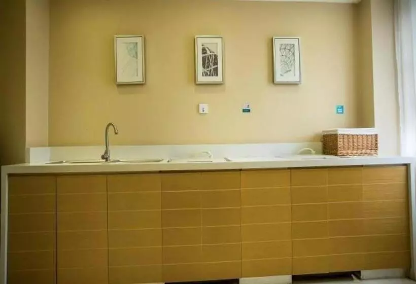 Hotelli City Comfort Inn Yulin Rong County Bus Terminal Xiujiang Bridge