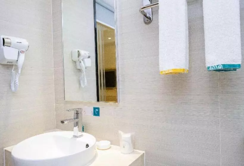 Hotelli City Comfort Inn Yulin Rong County Bus Terminal Xiujiang Bridge