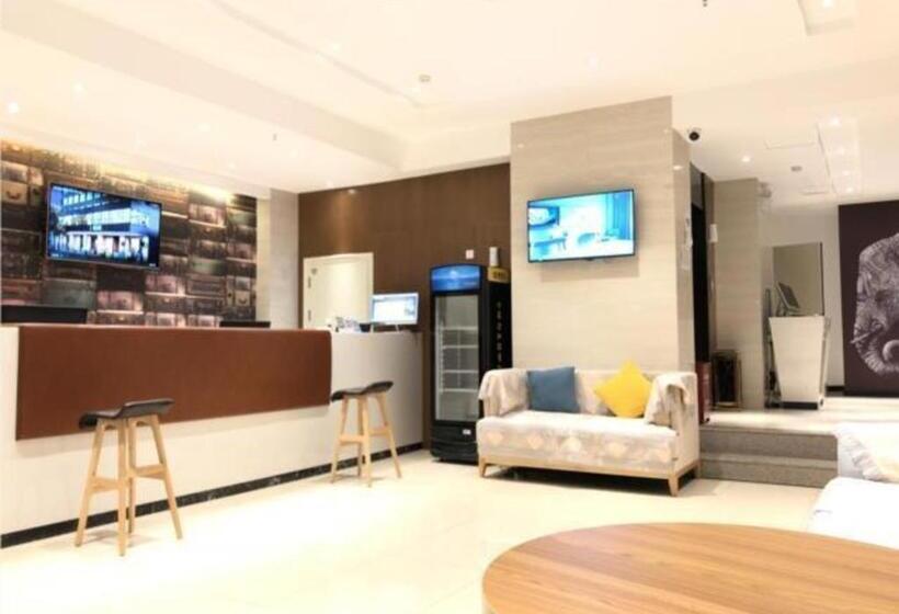 ホテル Jtour Inn Changchun Railway Station South Plaza