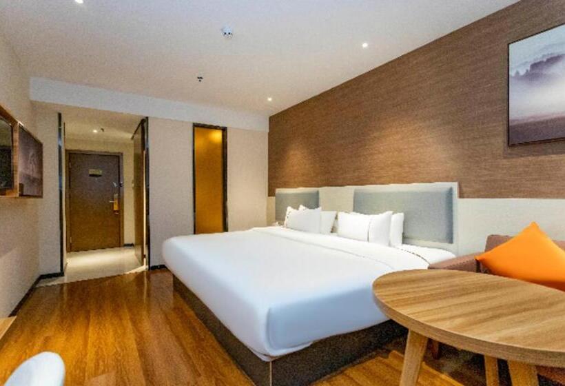 Otel Jtour Inn Yulin High Speed Railway Station Rt Mart