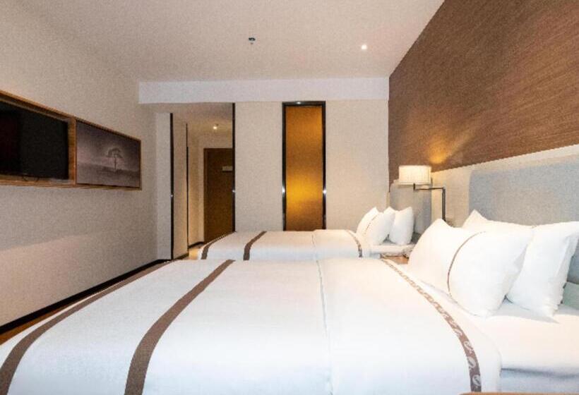 Otel Jtour Inn Yulin High Speed Railway Station Rt Mart