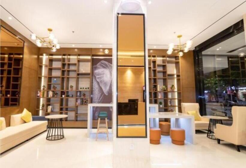 Otel Jtour Inn Yulin High Speed Railway Station Rt Mart