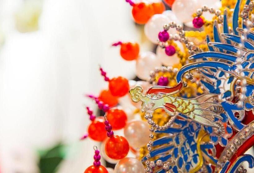 Отель The Courtyard Suzhou Inn Hemu Branch