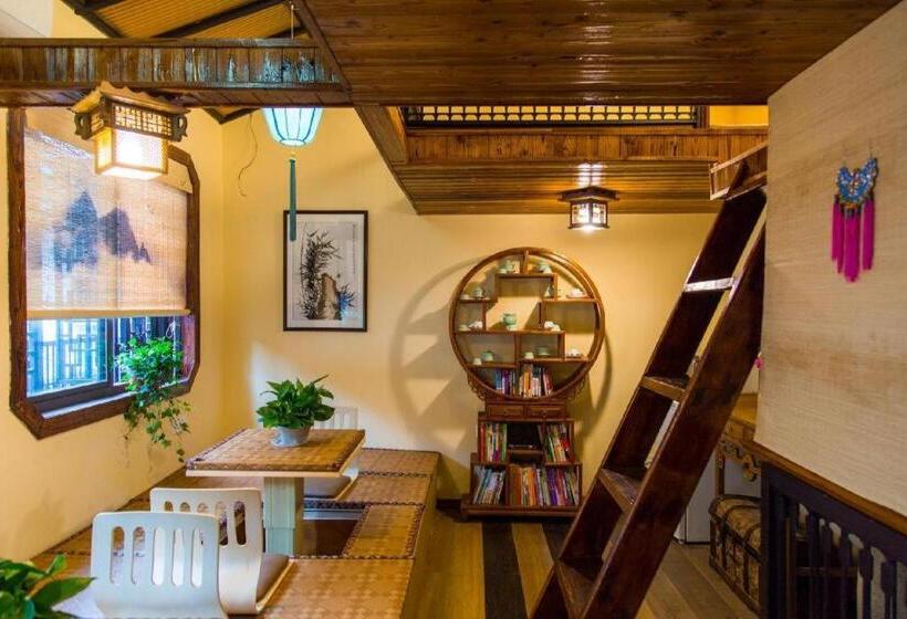 Отель The Courtyard Suzhou Inn Hemu Branch