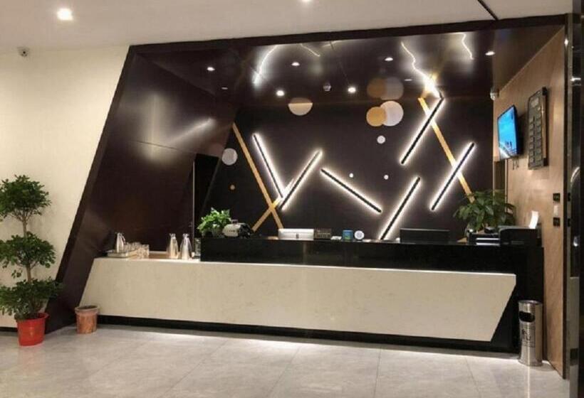 Iu Hotels· Wuhan Hanyang Avenue Huangjinkou Metro Station