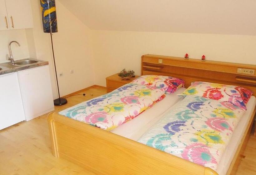 هاستل Sonnen Brijeg