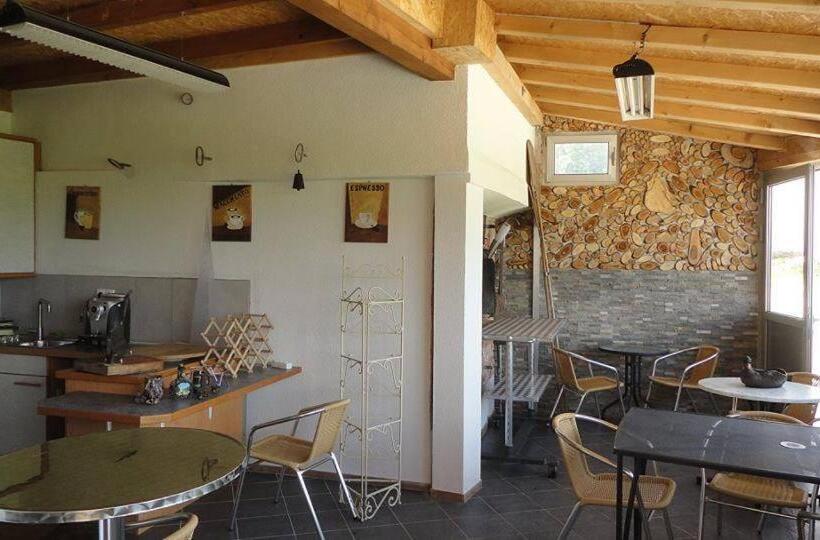 هاستل Sonnen Brijeg