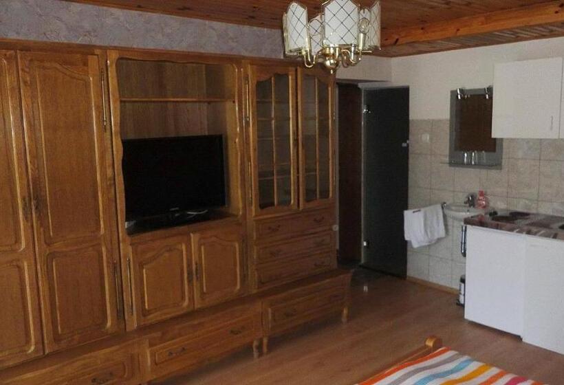 هاستل Sonnen Brijeg