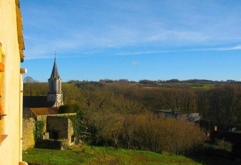 Bed and Breakfast Grande Chambre Calme Avec Vue, Wifi Et Parking Le Pêchereau Fr 1 591 559