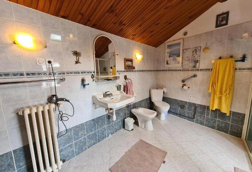 Bed and Breakfast Grande Chambre Calme Avec Vue, Wifi Et Parking   Le Pêchereau   Fr 1 591 559