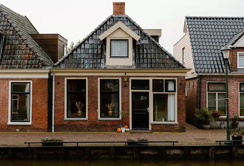 ベッドアンドブレックファースト Oan Tafel Suites