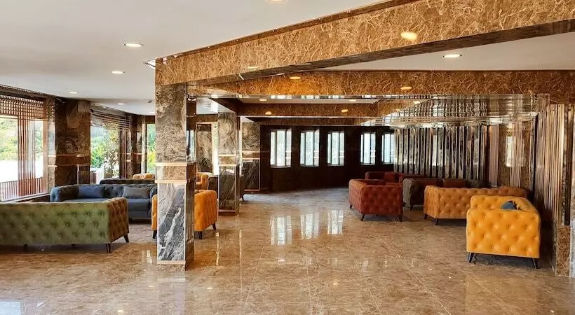 Hotelli Bodrum Liman Resort