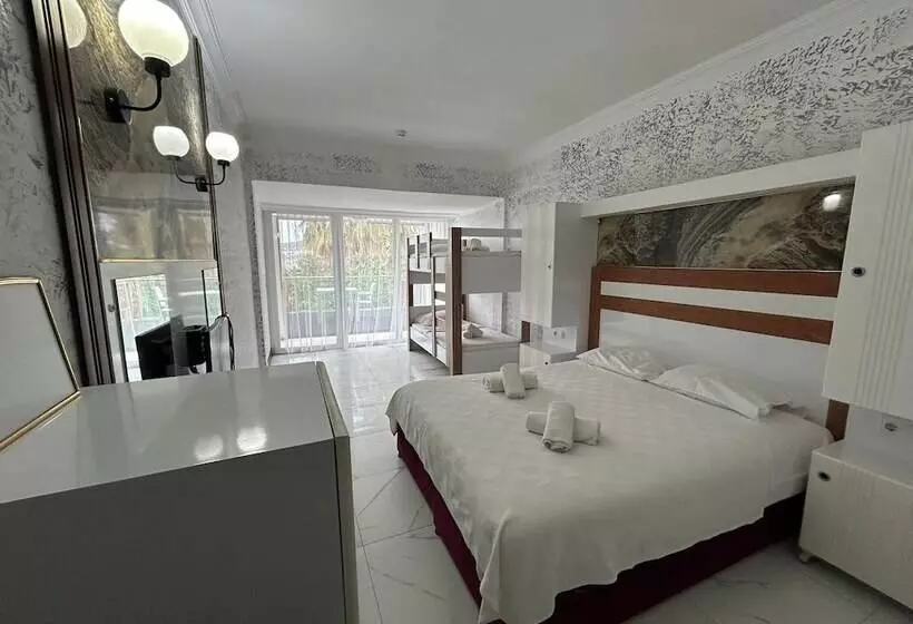 Hotelli Bodrum Liman Resort