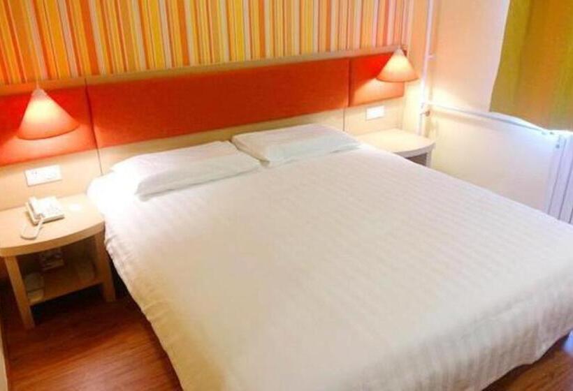 Otel Home Inn Qingdao Chongqing Zhong Road Licang Walking Street