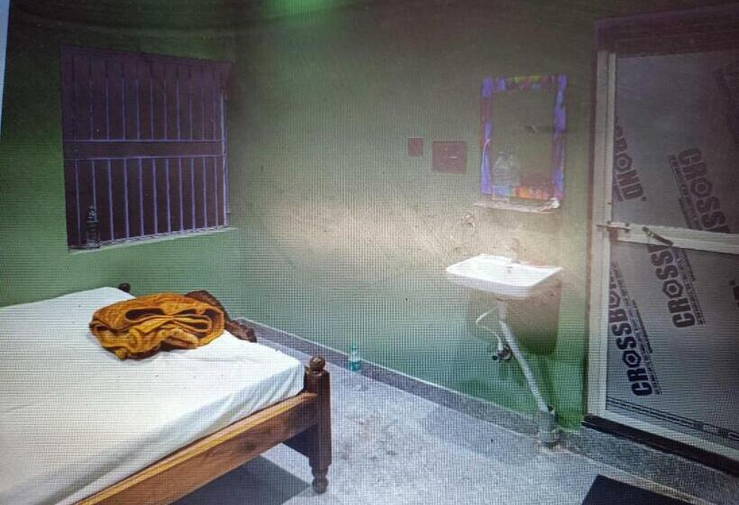 Hotel Oyo Kunika Guest House