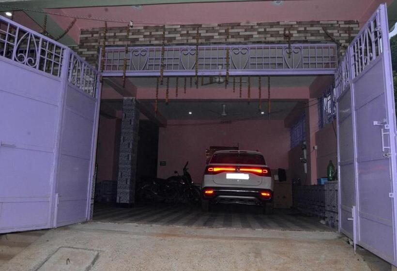 Hotel Oyo Kunika Guest House