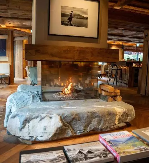 Hotelli Miiro The Mansard