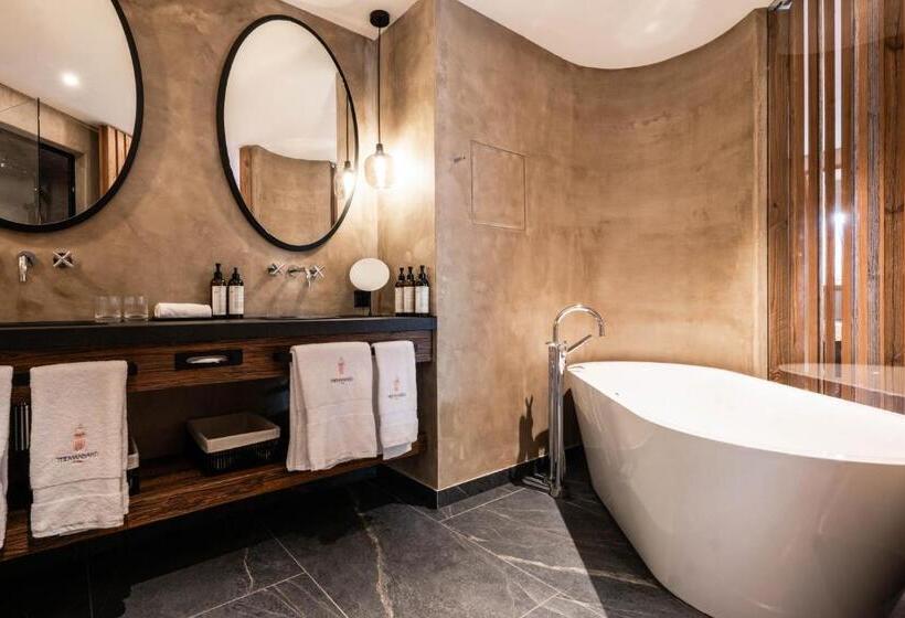 בית מלון כפרי Miiro The Mansard