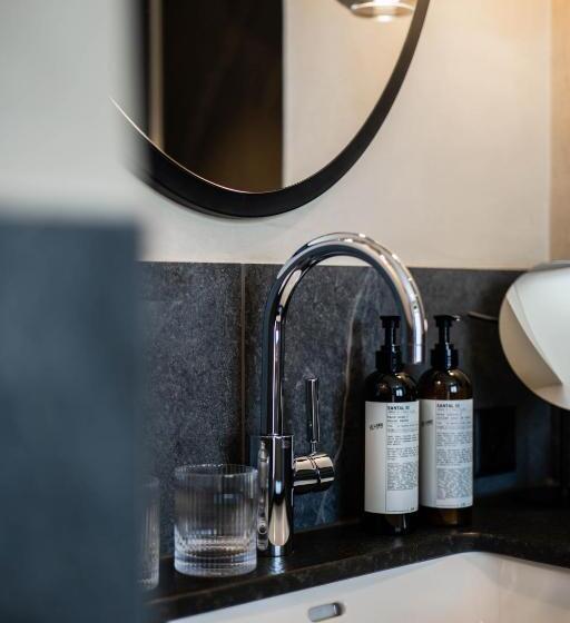 בית מלון כפרי Miiro The Mansard