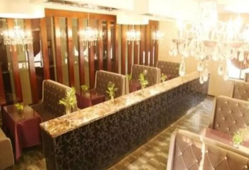 Hotelli Wuhan Venetian Boutique