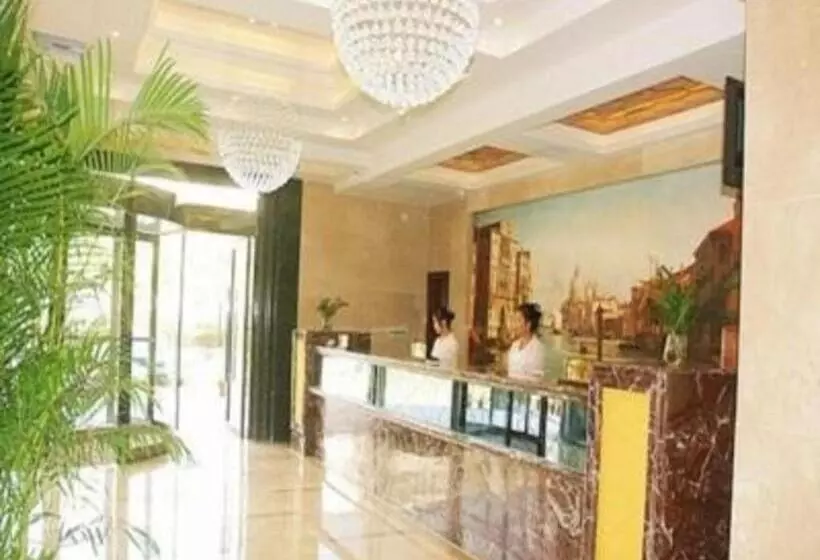 Hotelli Wuhan Venetian Boutique