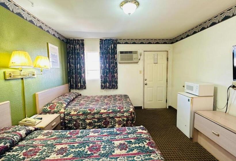 فندق على الطريق Budget Inn