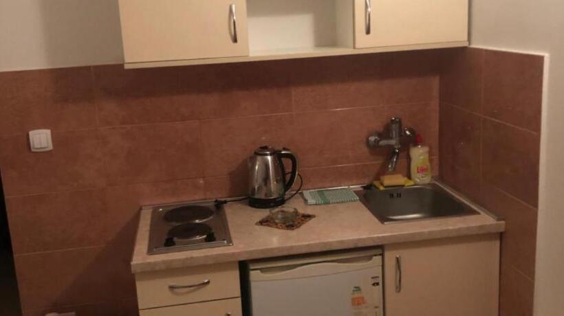 ペンション Sara Budva