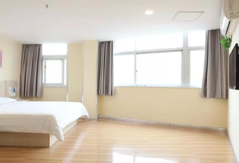 Hotelli Hanting Express Guangzhou Nansha Jinzhou Plaza
