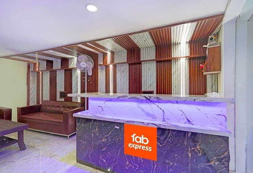 ホテル Fabexpress Miss Too