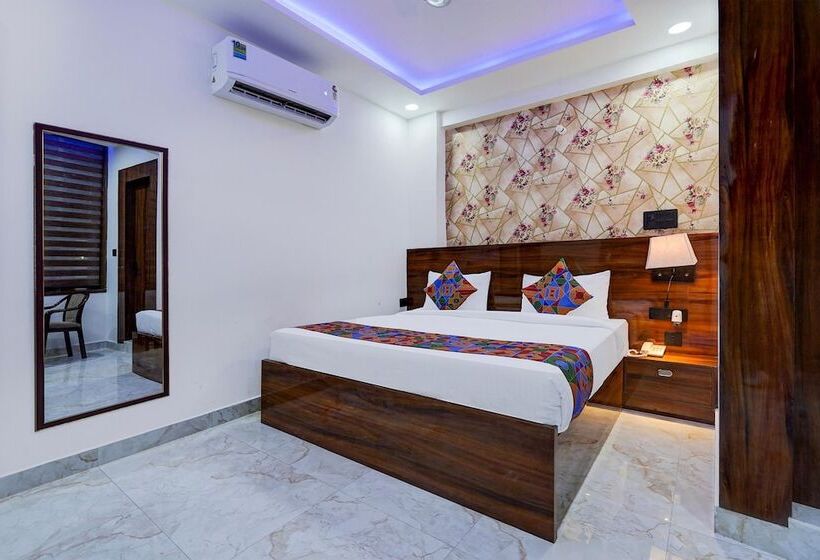 ホテル Fabexpress Miss Too