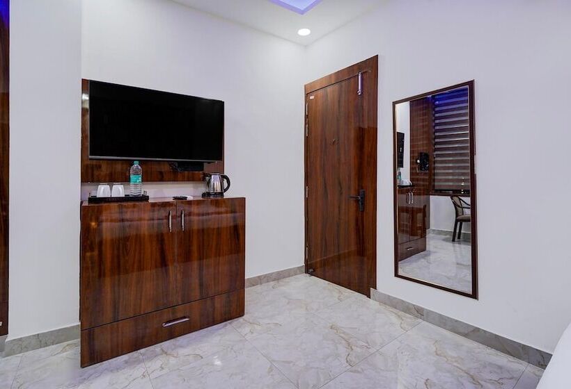 ホテル Fabexpress Miss Too